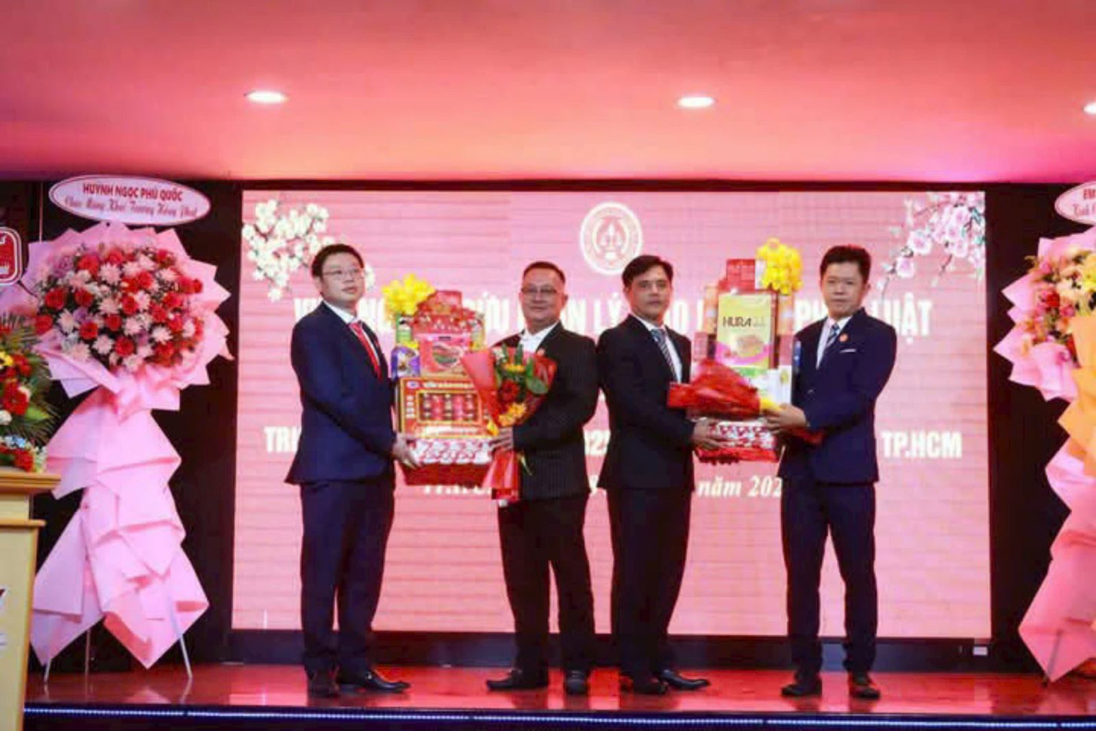 TẠP CHÍ KINH TẾ & ĐỜI SỐNG ĐƯA TIN VỀ VIỆN NGHIÊN CỨU QUẢN LÝ GIÁO DỤC VÀ PHÁP LUẬT