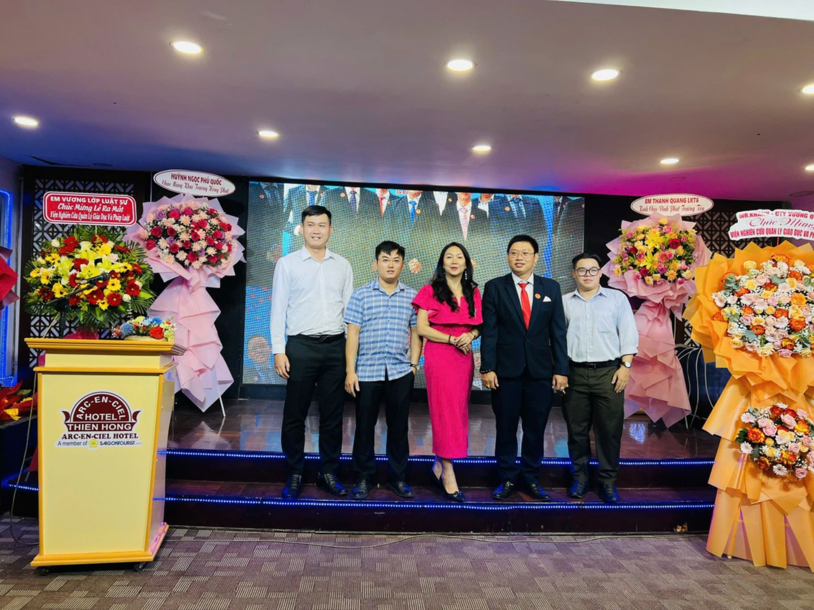 LỄ RA MẮT VIỆN NGHIÊN CỨU QUẢN LÝ GIÁO DỤC & PHÁP LUẬT