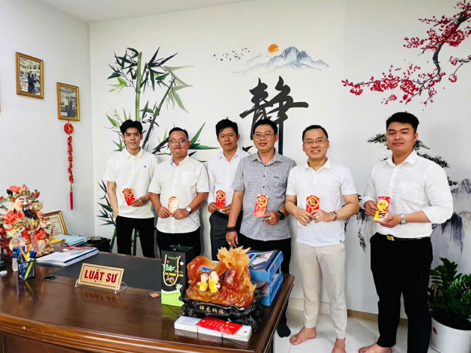 HÌNH ẢNH LUẬT SƯ & CỘNG SỰ NĂM 2025