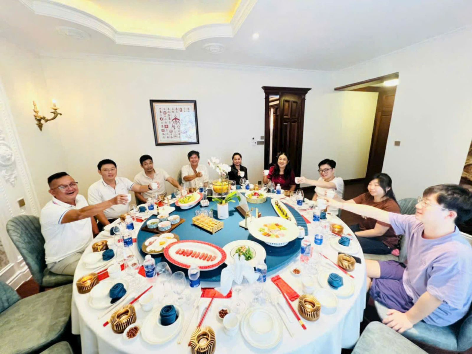 HÌNH ẢNH LUẬT SƯ VÀ CỘNG SỰ NĂM 2024